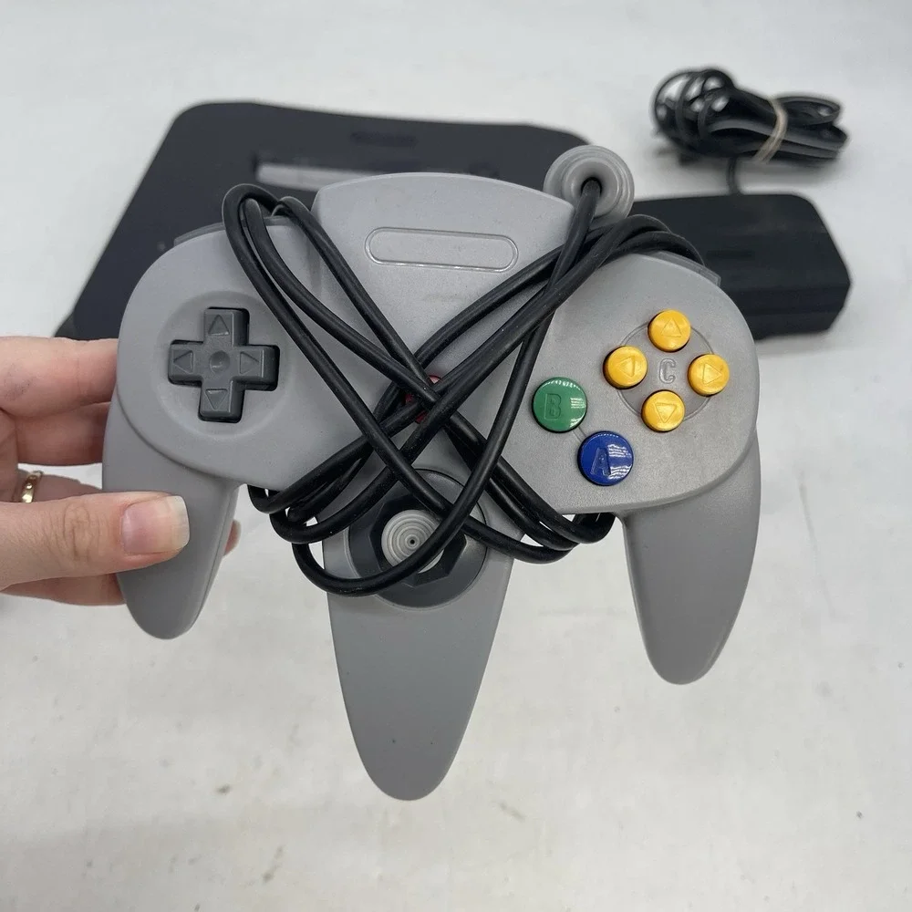 Nintendo 64 N64 Gray Console Bundle w/ Controller, Power Cord, AV Cable NTSC-U/C
